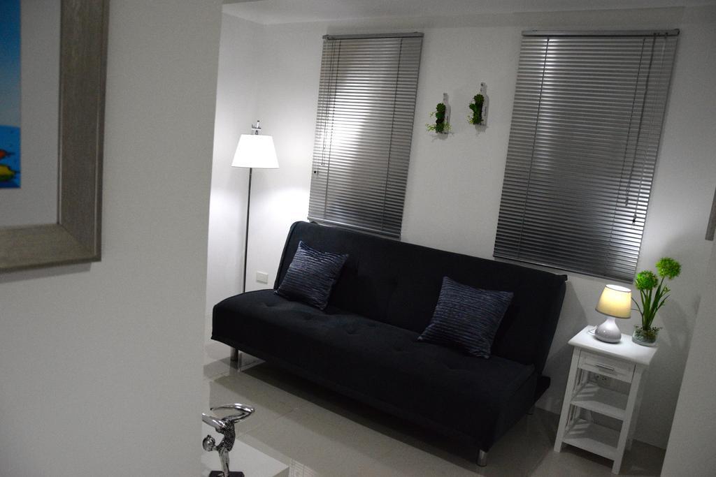 מנילה Jazz Makati Luxury Apartment מראה חיצוני תמונה