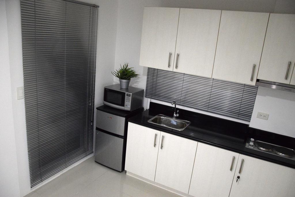 מנילה Jazz Makati Luxury Apartment מראה חיצוני תמונה